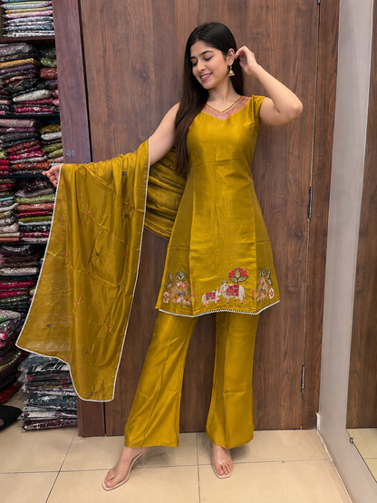 Rajwadi Gulaal Indo-Western Set (#77)