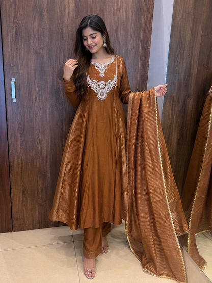 Royal Copper Elegance – Anarkali Set (#98)