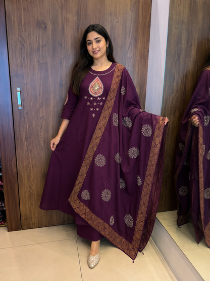 WINE GAMTHI DUPATTA SET (#100)