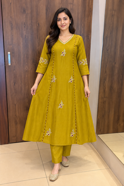 Mustard Bloom – Embroidered Set 🌼(#160)