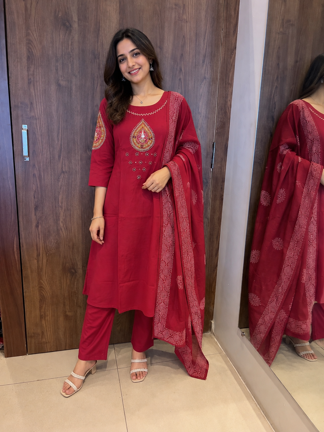 RED GAMTHI DUPATTA SET (#97)